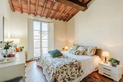 Helene Smart Flat with Elevator inside Lucca – Фото 2