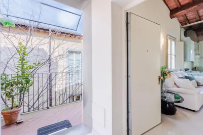 Helene Smart Flat with Elevator inside Lucca – Фото 6