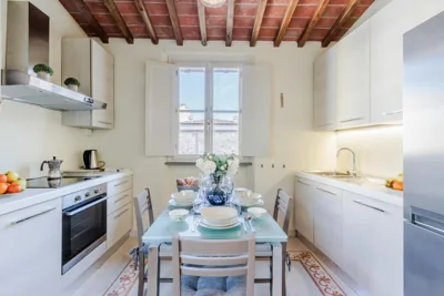 Helene Smart Flat with Elevator inside Lucca – Фото 15